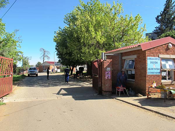 Ntsékhe Hospital 